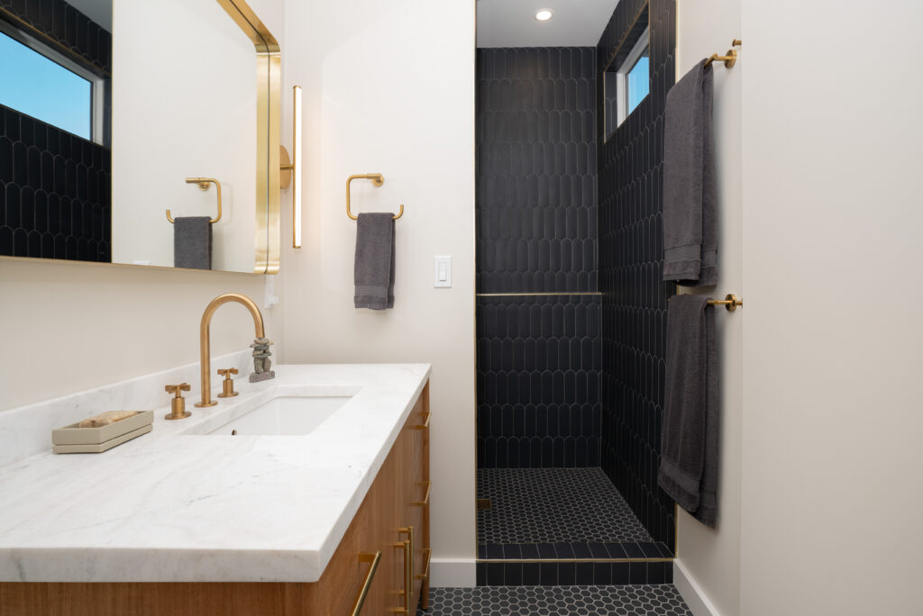 Capital Hill Craftsman 15 Capital Hill Craftsman 15